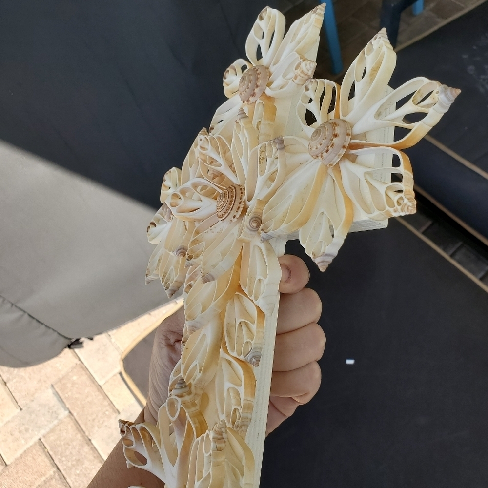 Seashell Crucifix Cross - Picture 9 of 12